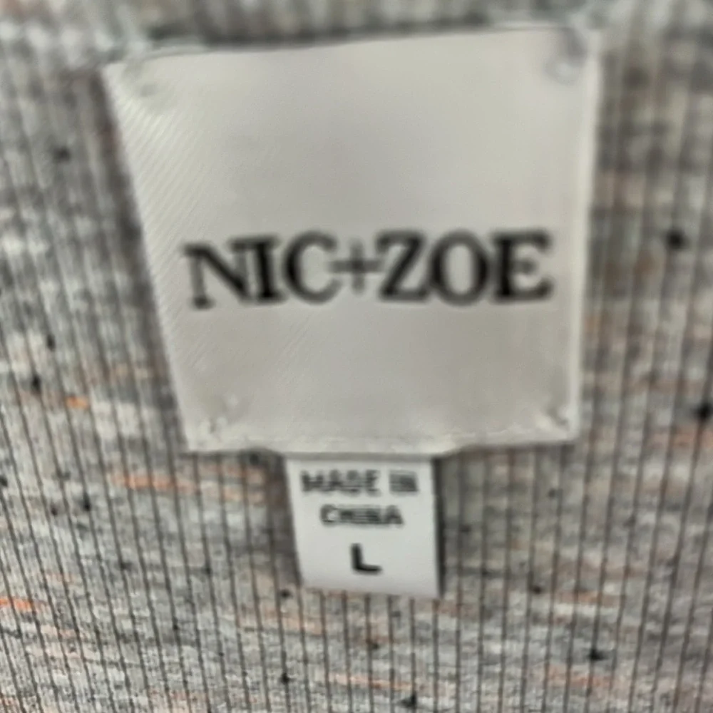 Nic And Zoe Light Gray Cardigan With Navy Tiny Dots Size Large NWOT - Picture 2 of 9